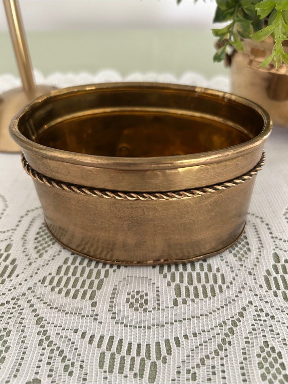 Vintage Hosley  Brass Planter Small made in India H 2.5 in Diameter 4.5 in. - Picture 4 of 8